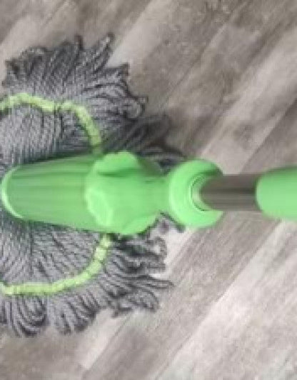Self-twisting Water Rotating Mop